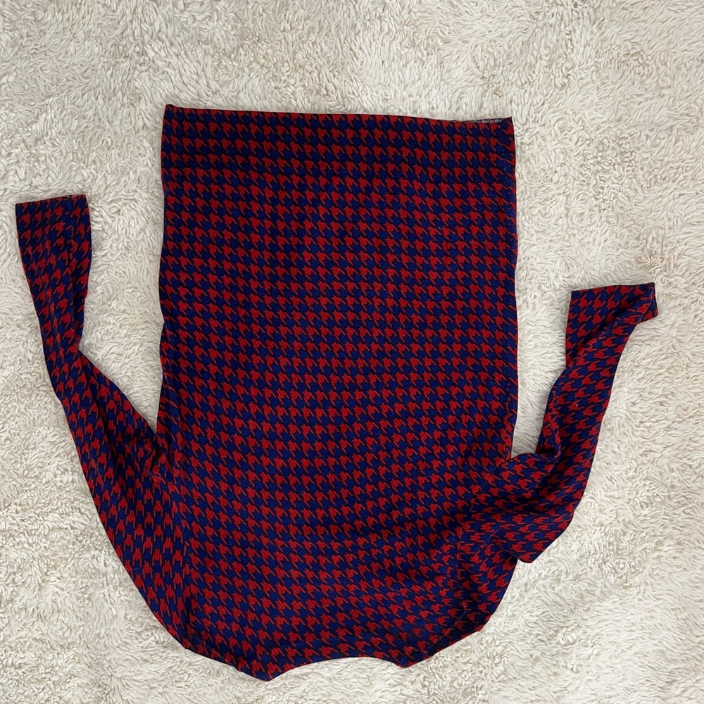 Houndstooth sweater